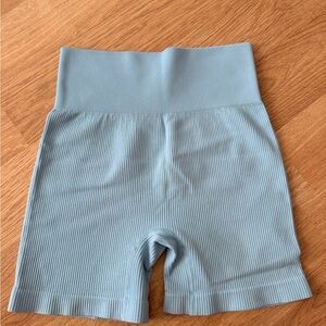 High-Rise Ribbed Bike Shorts - Light Blue